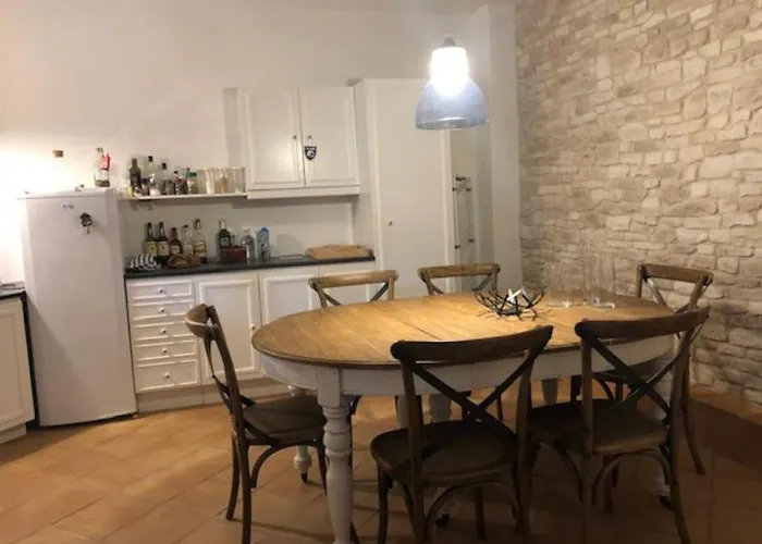 Typique Maison De Village 펜션